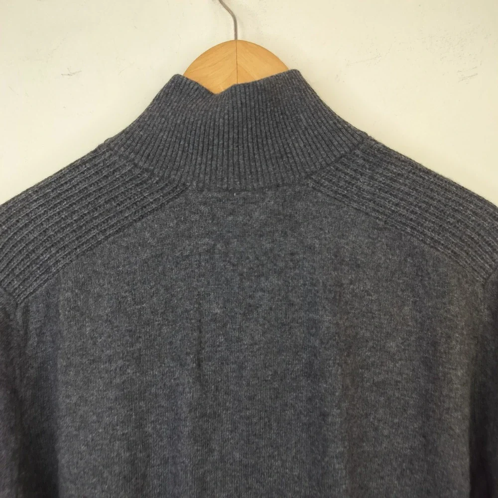 Banana Republic gently pre
